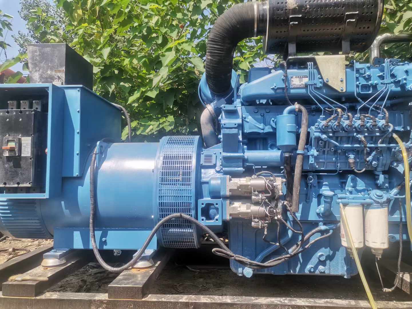 大峪镇详细说明降低 800kW 柴油发电机输出电流波动的方法